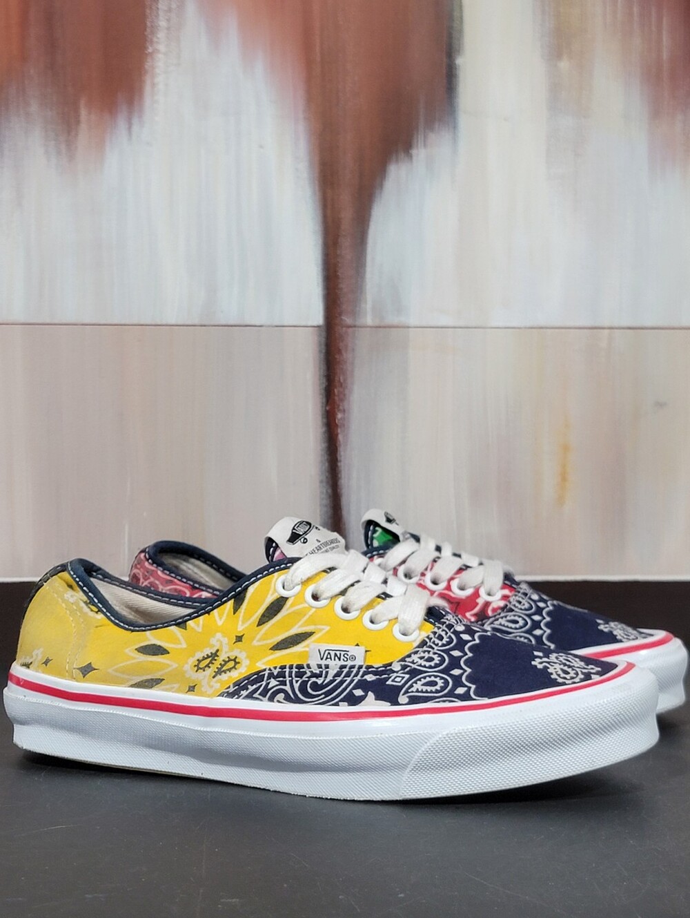 VANS VAULT COLORFUL BANDANA PAISLEY PATTERN SNEAKERS MEN'S 7 WOMENS 8.5